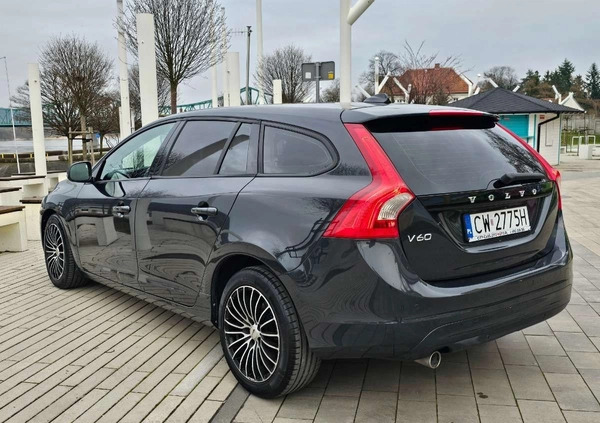 Volvo V60 cena 41900 przebieg: 192000, rok produkcji 2013 z Urzędów małe 562